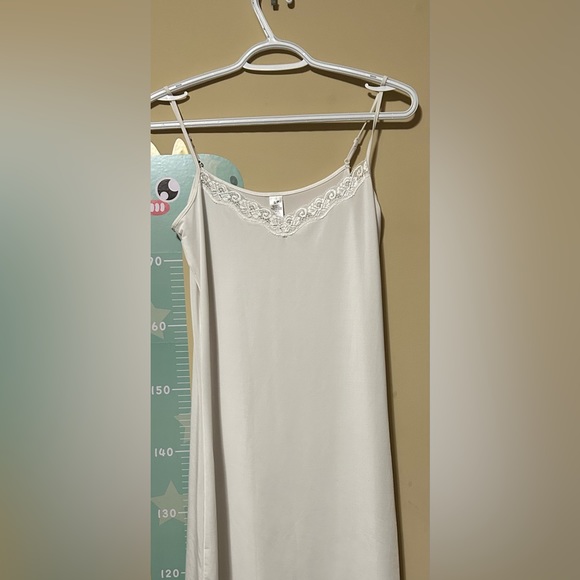 Lingerie Slip - White - Picture 2 of 4